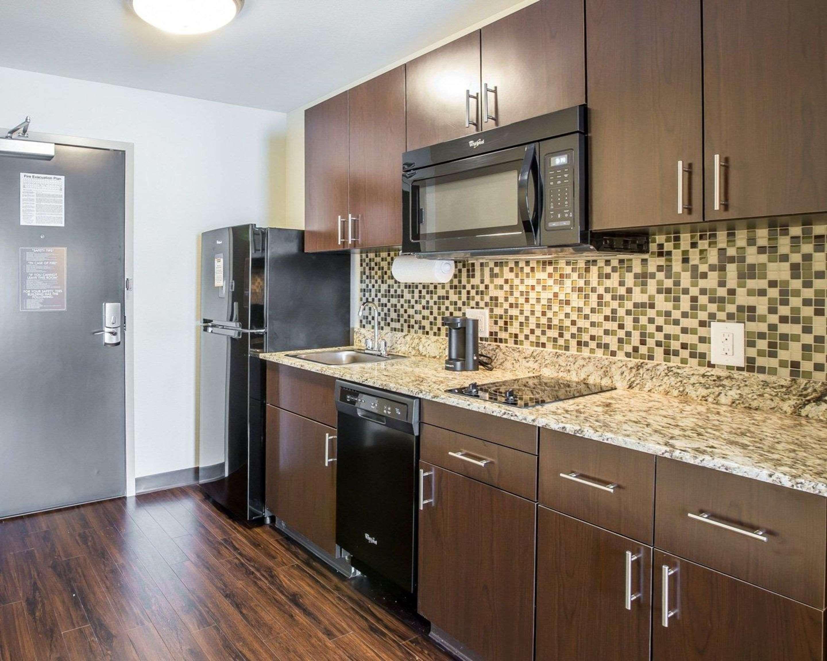 Mainstay Suites קרטרסוויל מראה חיצוני תמונה